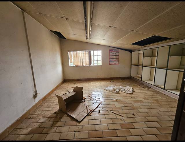500M² WAREHOUSE TO LET IN LUIPAARDSVLEI